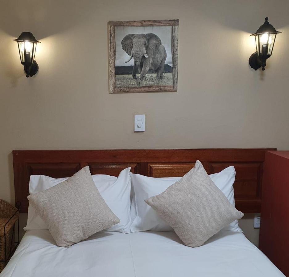 Lani'S Guest House - No Loadshedding 무시나 외부 사진